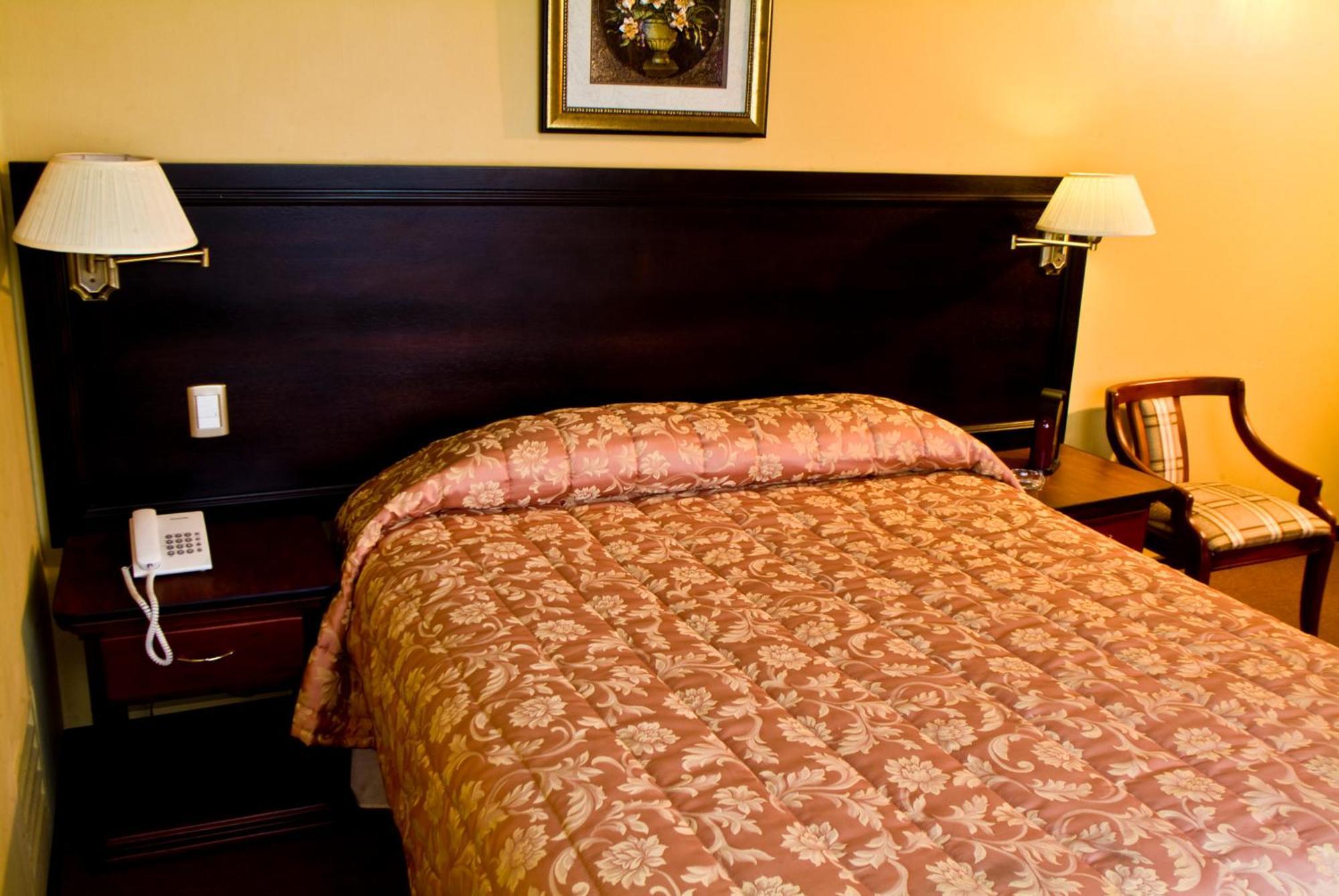 Hotel Podocarpus Loja Extérieur photo
